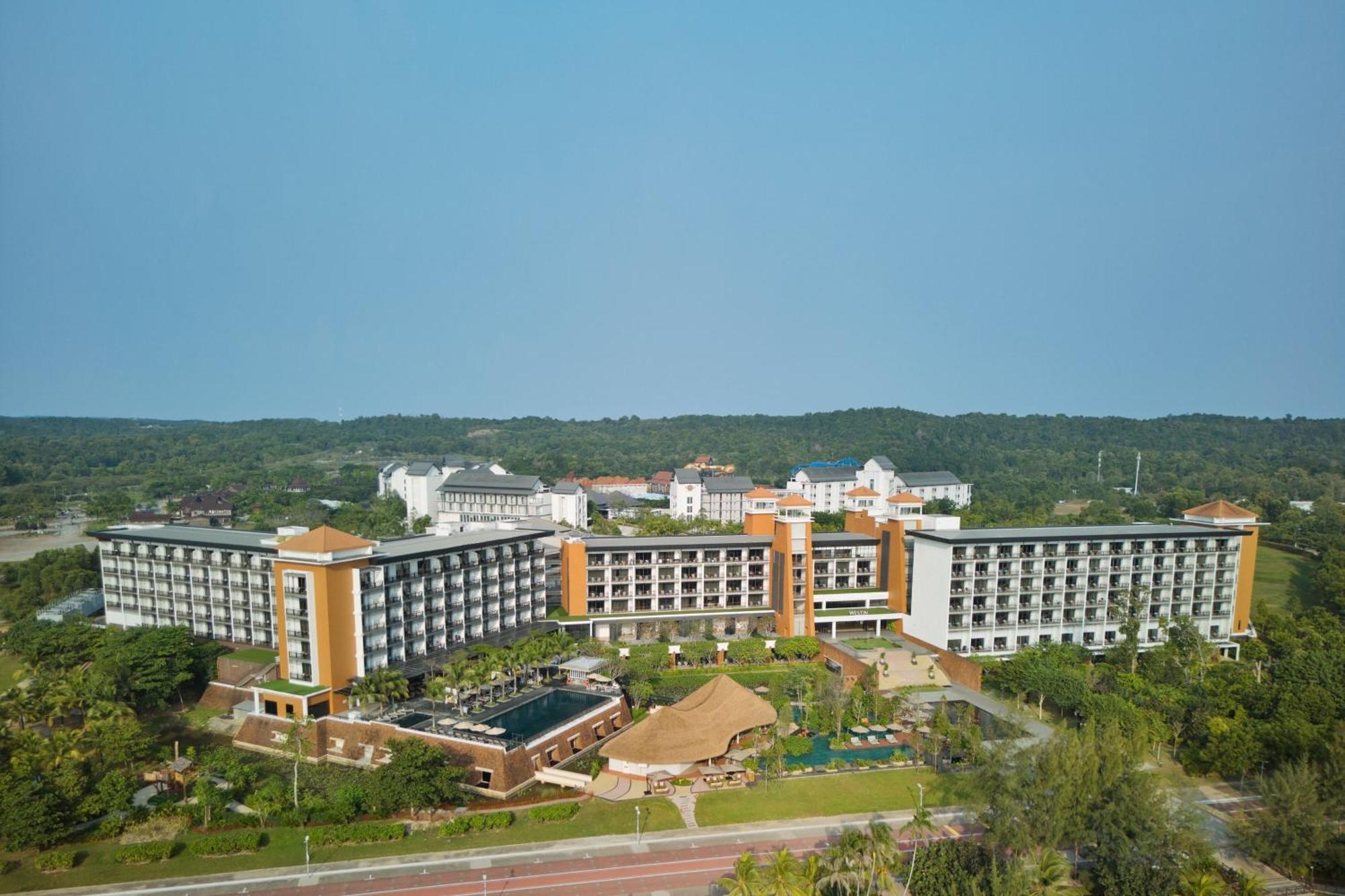 The Westin Desaru Coast Resort Экстерьер фото The Village at Wild dunes