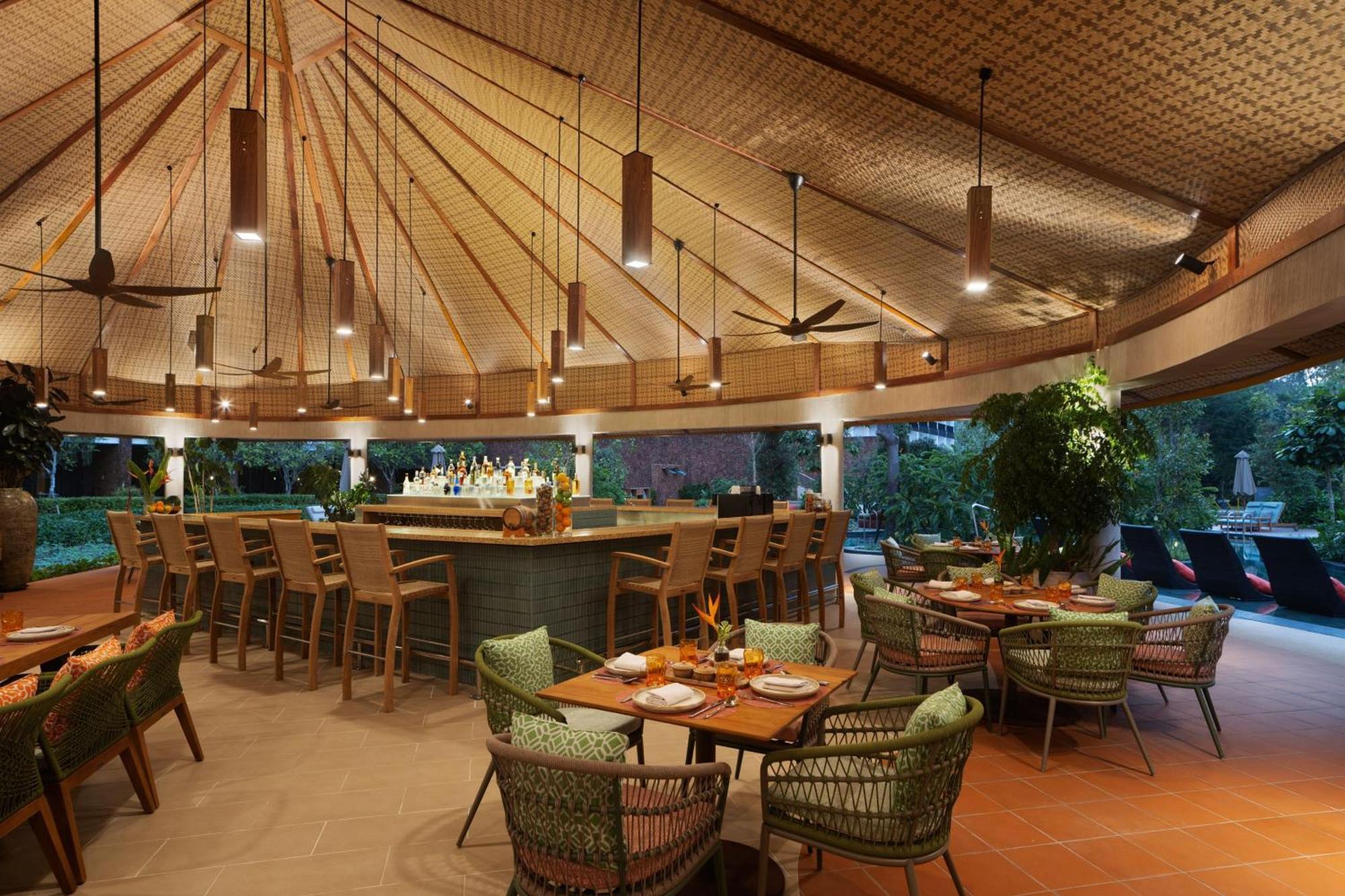 The Westin Desaru Coast Resort Экстерьер фото The Bar