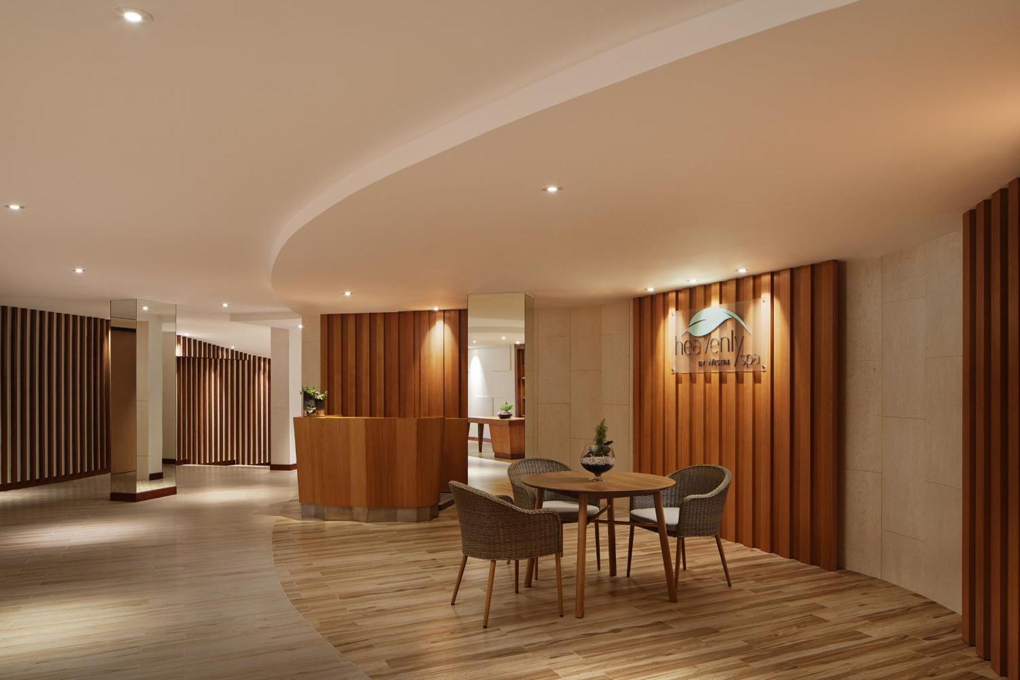 The Westin Desaru Coast Resort Экстерьер фото The interior of the hotel